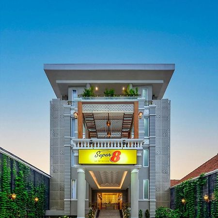 Отель Super 8 By Wyndham Solo Экстерьер фото